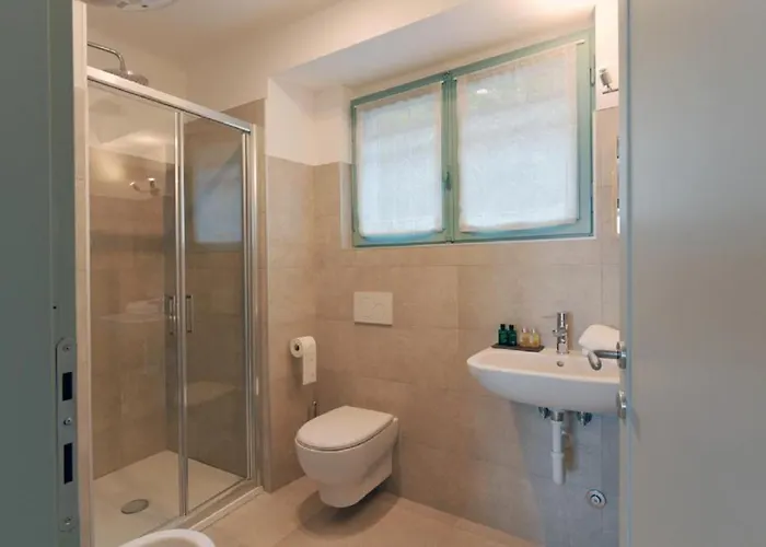 Daire Stone On The Baveno